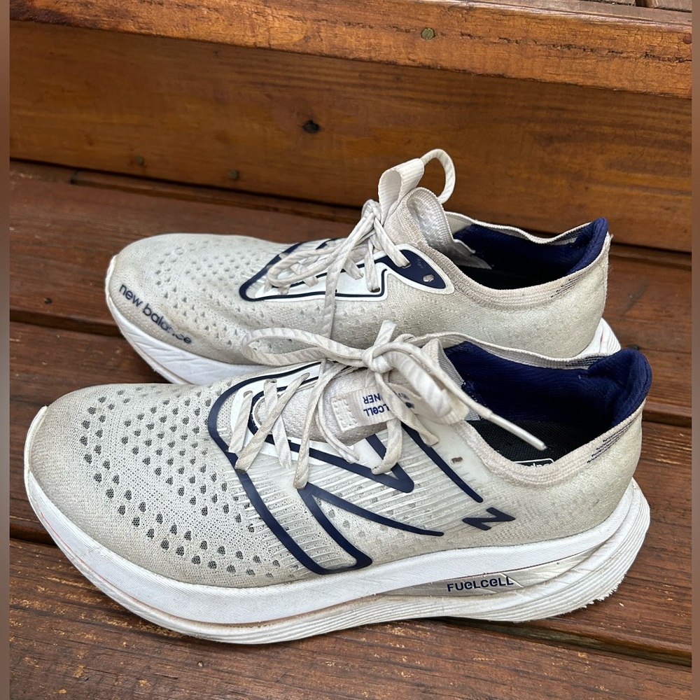 New Balance Men's FuelCell Supercomp Trainer V1 Running Shoe
